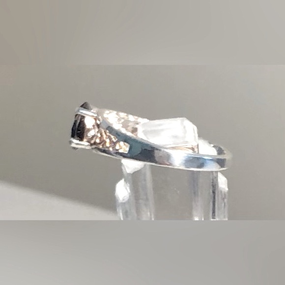 ❤️HP❤️Sterling Silver Blue Sapphire and White CZ’s Ring - Picture 4 of 10